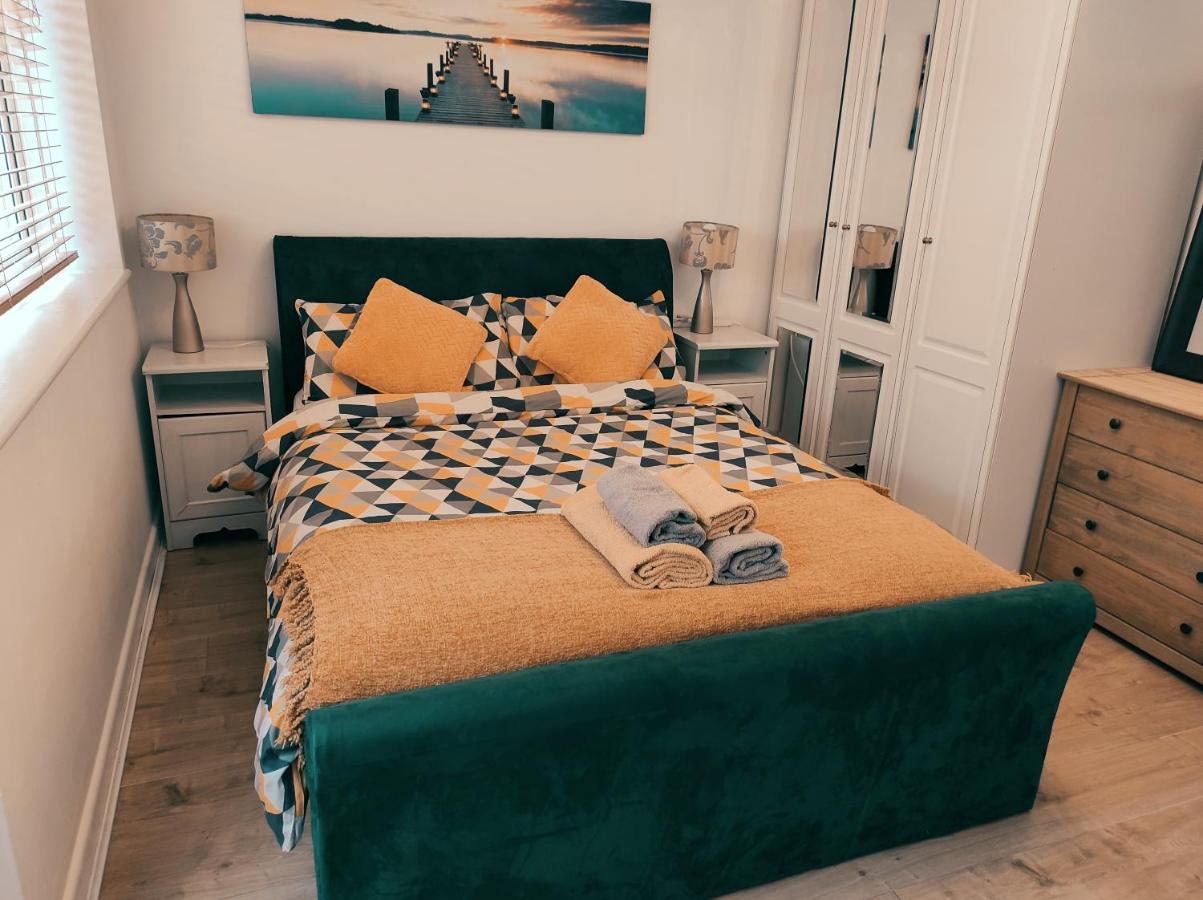 Fox Hill Apartamento Poole Exterior foto